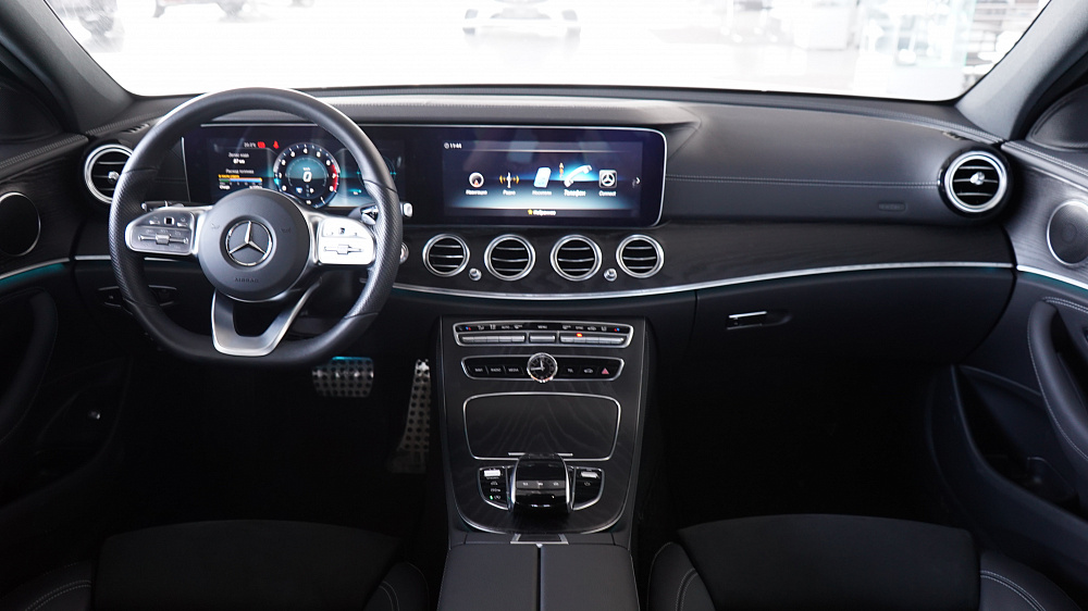 Мерседес e200 салон